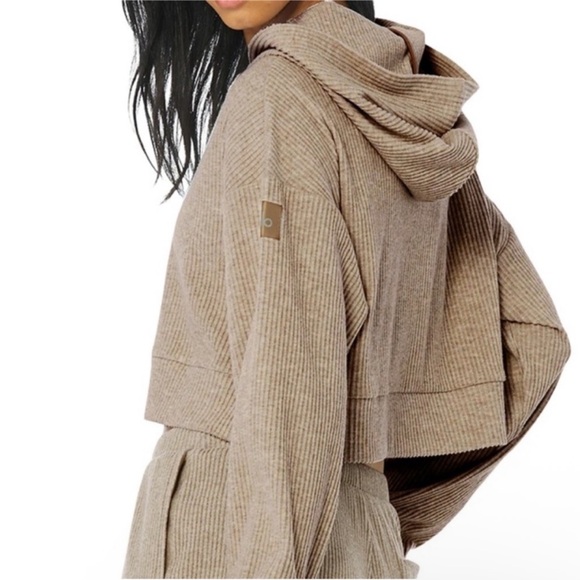 ALO Yoga Muse Ribbed Crop Top Hoodie Women’s Size Medium In Beige - Picture 2 of 9